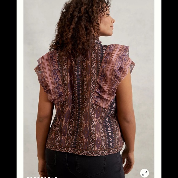 Caricia Ruffled Blouse - Picture 7 of 11